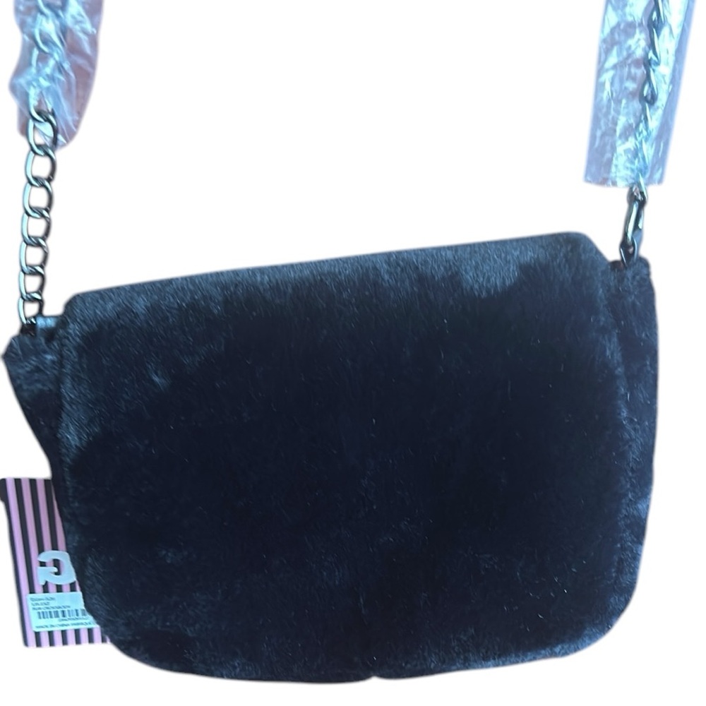 Gilda Paris Crossbody Bag - Picture 4 of 10